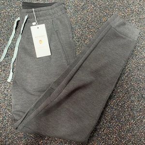 BUFFBUNNY JOGGERS